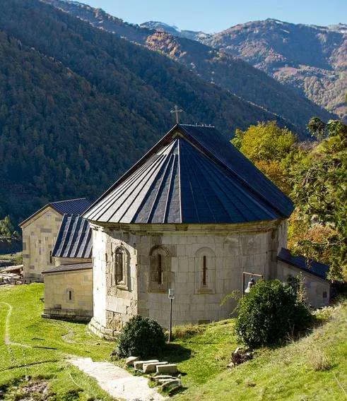 Skhalta monastery - photo 2