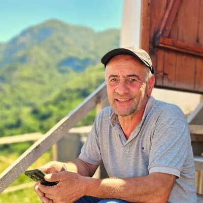 Jaba Tsetskhladze — Driver, Glamping Tago