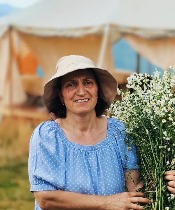 Marina Tsetskhladze - დალაგება, Glamping Tago