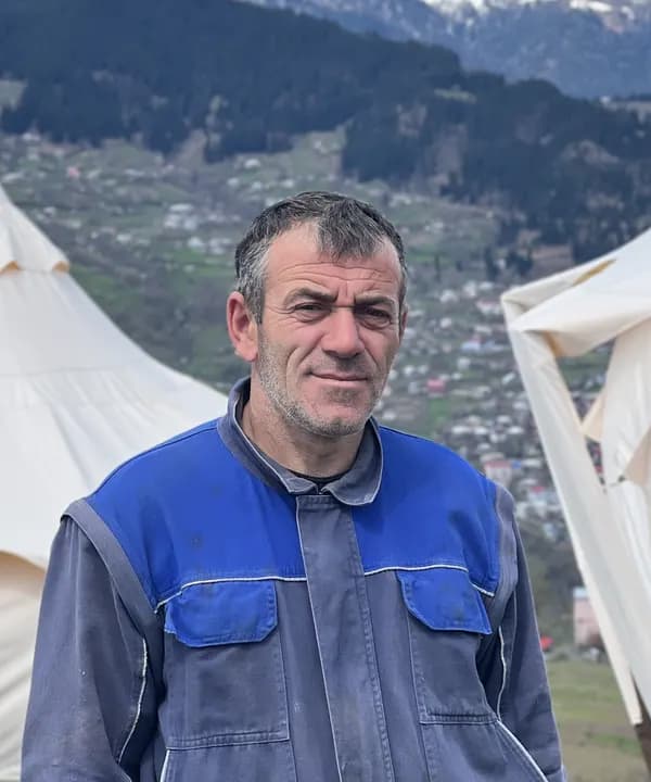 Mikho Tsetskhladze - მძღოლი, Glamping Tago