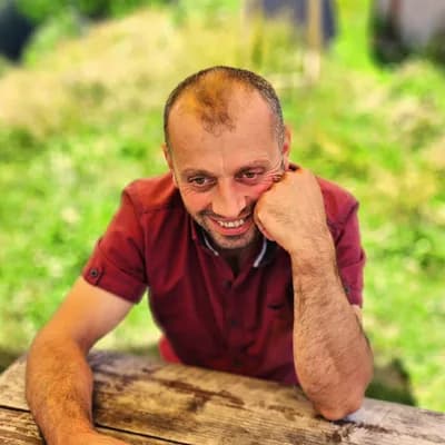Roini Tsetskhladze — Handyman, Glamping Tago