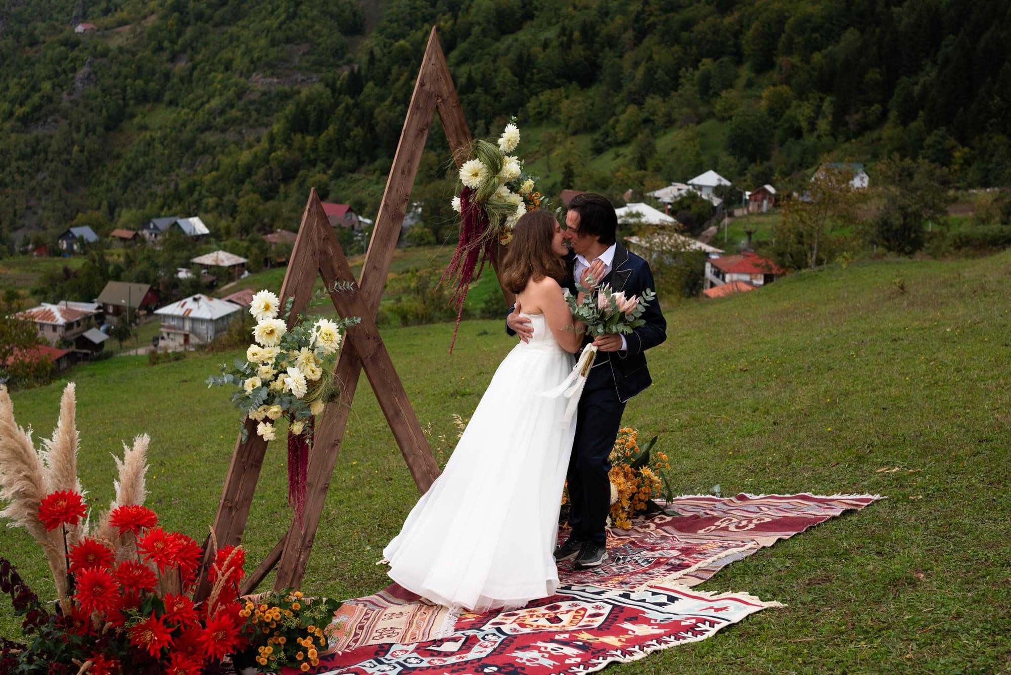 Masha & Tim wedding cover photo