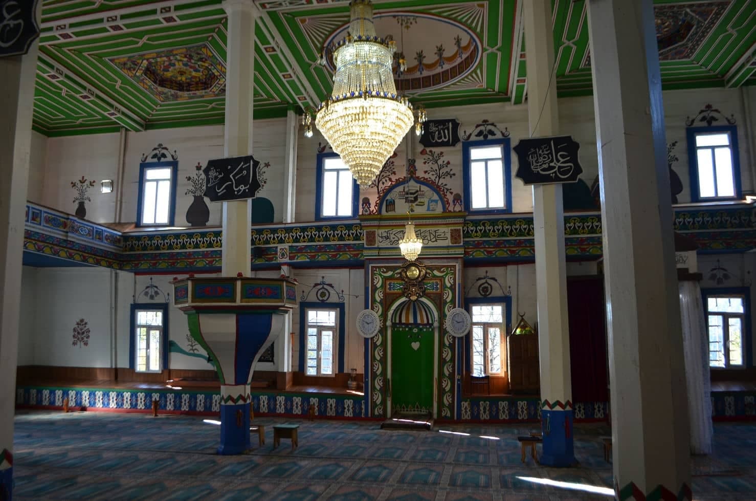 Ghorjomi & the wooden mosque