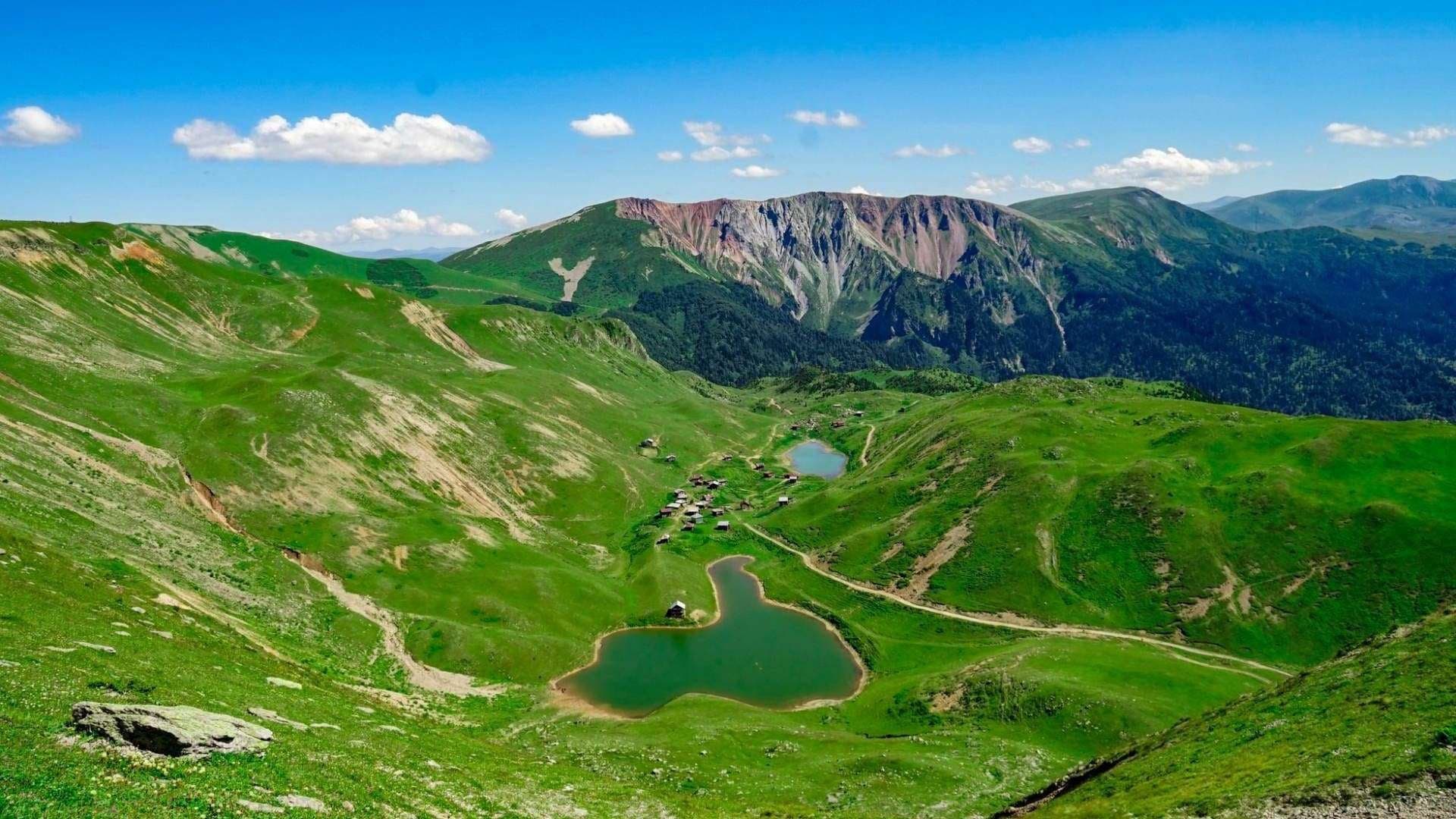 Shuamta Lakes tour